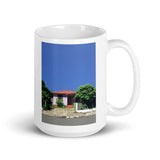 Casita rosa White glossy mug